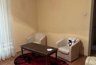 Apartament cu 2 camere decomandat în Titan