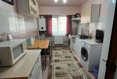 Apartament cu 2 camere decomandat în Casa de Cultură - 1