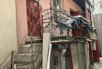 Casă cu 2 camere cu Canalizare în Domenii - 1