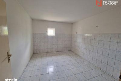 Casă cu 3 camere cu Teren 2096 Mp în Remetea Mare - 11
