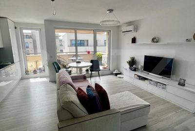 Apartament cu 3 camere semidecomandat în Andrei Mureșanu