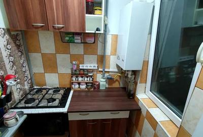 Garsoniera zona Apollo. - 4