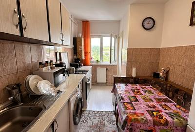 Apartament 3 camere decomandat, mobilat, 2 bai, etaj 2 din 4 Cisnadie - 5