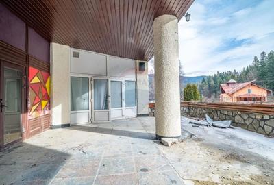 Spațiu comercial, de 210 mp, în Silva - 13