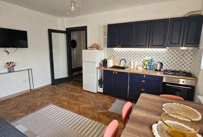 Apartament cu 4 camere, mobilat în Gara de Nord