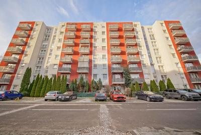 De vanzare: spatiu in care lumina spune doar jumatate din poveste - 16