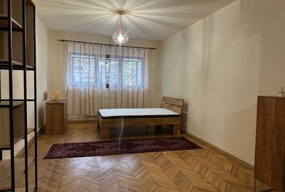 Inchiriere Casa-curte-1 Mai-Expozitiei - 2