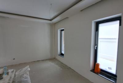 Casă cu 5 camere cu Canalizare în Bucureștii Noi - 9