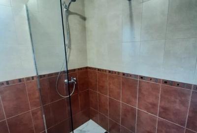 De vanzare 2 camere in zona Schei - 2