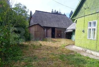 Casă cu 4 camere cu Teren 2500 Mp în Putna - 7