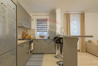 Apartament cu 2 camere decomandat, mobilat în Tractorul - 2