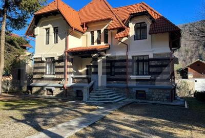 Casă cu 5 camere cu Teren 760 Mp în Central - 3