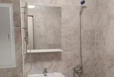 Apartament cu 2 camere decomandat în Girocului