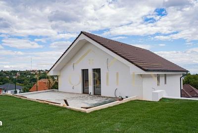 Casă cu 4 camere în Central