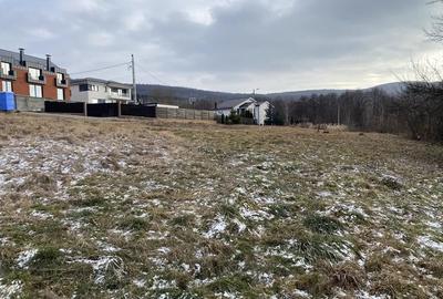 Teren de vanzare cu PUZ IESIT IN FAGET, in total sunt 7 parcele - 2