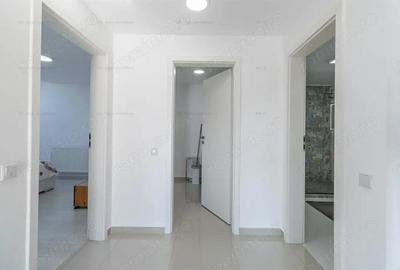 Apartament cu 3 camere, mobilat în Tractorul - 4