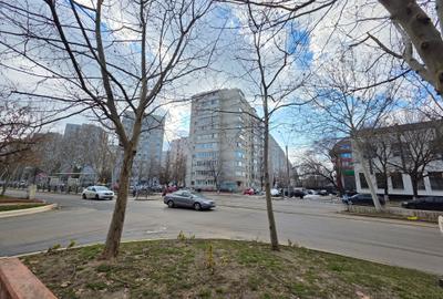 Spațiu comercial, de 80 mp, în 1 Decembrie 1918 - 13