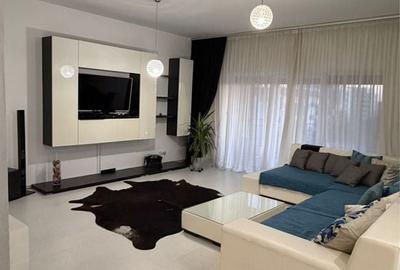 Apartament cu 4 camere decomandat în Central - 1