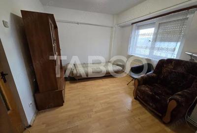 Garsonieră decomandată, mobilată în Central - 8