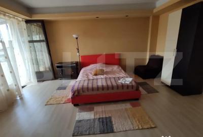 Casă cu 9 camere cu Teren 435 Mp în Democrației - 12