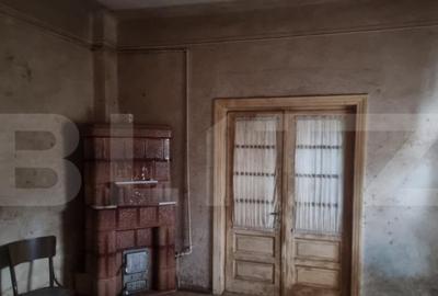 Casă cu 4 camere cu Teren 287 Mp în Lupeni - 8