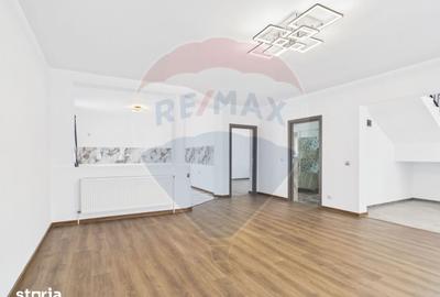 Casă cu 5 camere cu Teren 457 Mp în Vărăști - 3
