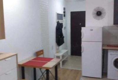 Garsonieră semidecomandată în Ștefăneștii de Jos