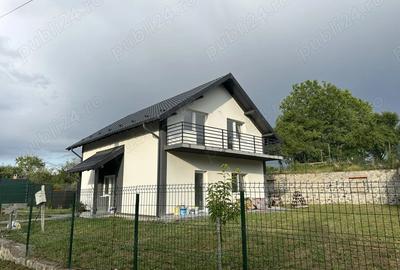 Casa de vanzare in Curtea de Arges, 130 mp utili, teren 500 mp. - 1