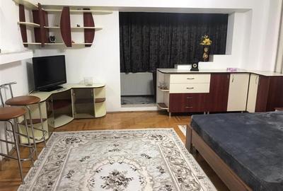 Garsonieră decomandată, mobilată în Brașovul Vechi