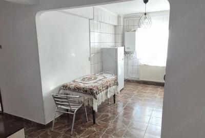 Apartament cu 3 camere decomandat în Cantacuzino - 6