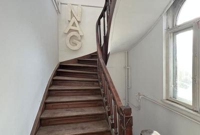 Casă individuală cu 14 camere cu Teren 280 Mp în Calea Victoriei - 3