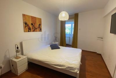 REA1024433 B-dul Unirii - 3 camere - vedere bulevard - 5