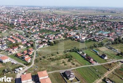 Teren de 2600 mp, în Central - 5