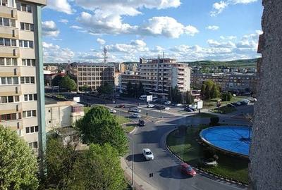 Apartament cu 3 camere semidecomandat în Central - 13