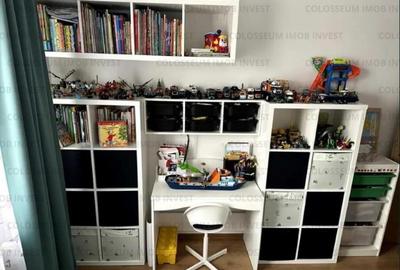 Apartament cu 3 camere decomandat, mobilat în Tractorul - 6