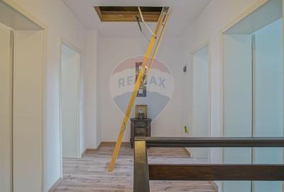 Casa mobilata si utilata in Sanpetru - 13