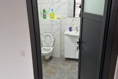 Spațiu comercial, de 225 mp, în P-ța Muncii - 12