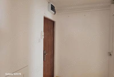 Spațiu comercial, de 16 mp, în Central - 3