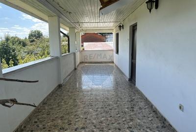 Casa spatioasa in Ciritei, gata de mutat - 21