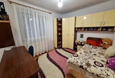 Inchiriez apartament cu 4 camere - 2