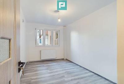 Apartament 3 camere pe str Hateg in Vlaicu - 14