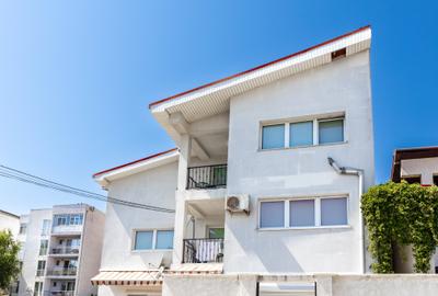 Video / Duplex 5 camere in vila, curte, 2008, Mamaia Nord, vezi video