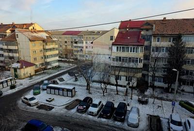 Apartament cu 2 camere decomandat în 1 Mai - 20