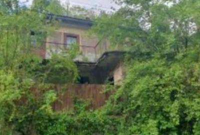 Casă cu 1 camere cu Teren 290 Mp în Petros