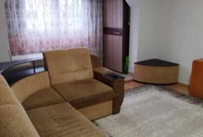 Apartament cu 2 camere semidecomandat în Rogerius