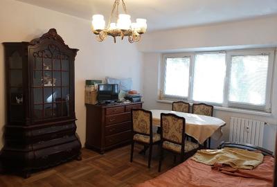 Apartament cu 3 camere decomandat în Casa de Cultură - 2