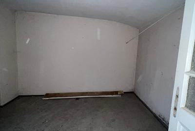 Casă cu 15 camere cu Canalizare în Unirii - 8