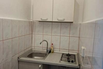 Garsonieră decomandată, mobilată în Țiglina 1 - 3