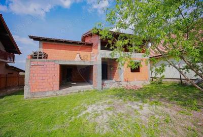 Casă cu Teren 1013 Mp în Cordău - 14