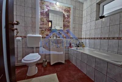 Casă cu Canalizare în Central - 3